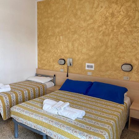 Hotel Loretta Rimini Dış mekan fotoğraf