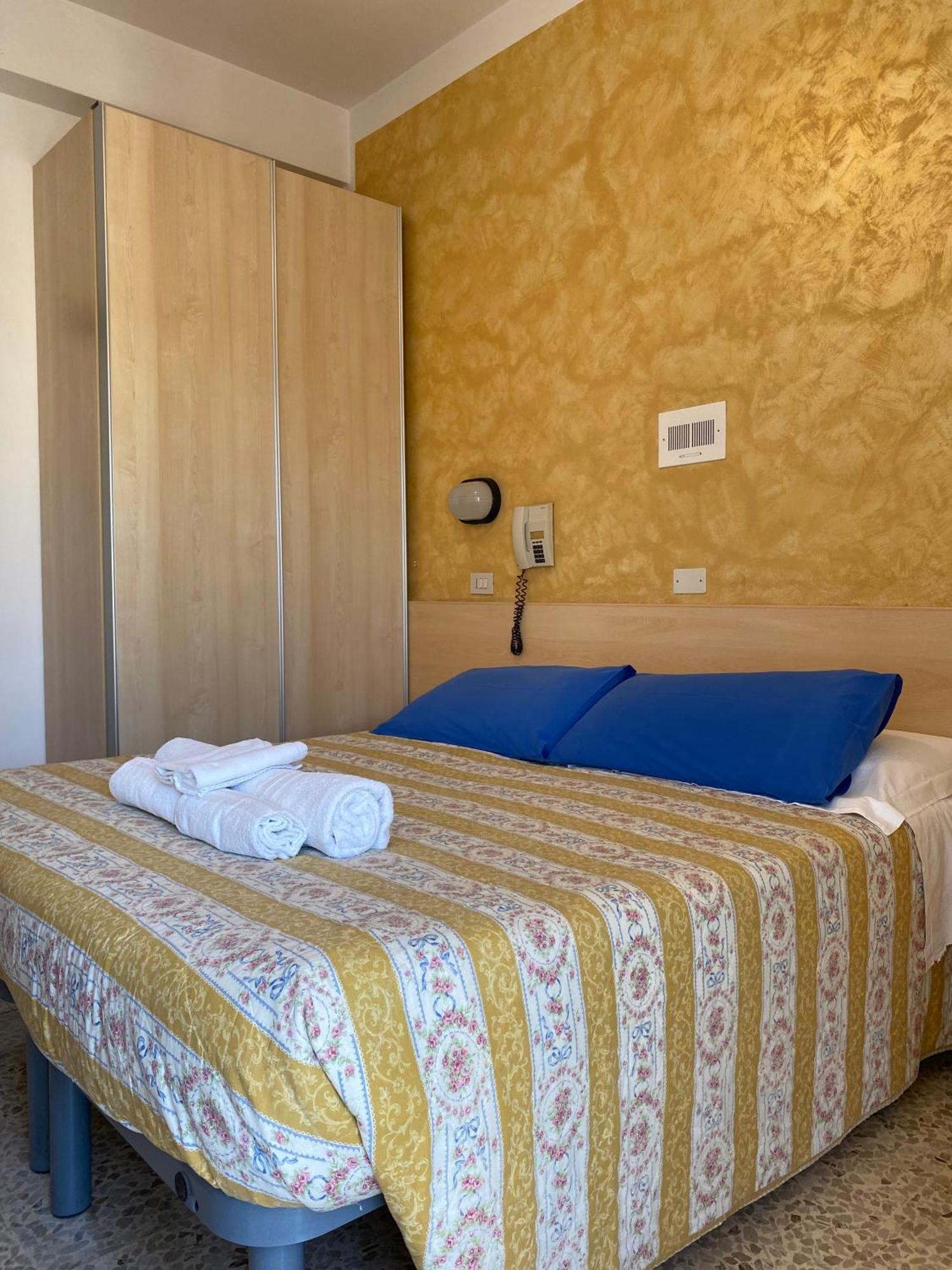 Hotel Loretta Rimini Dış mekan fotoğraf