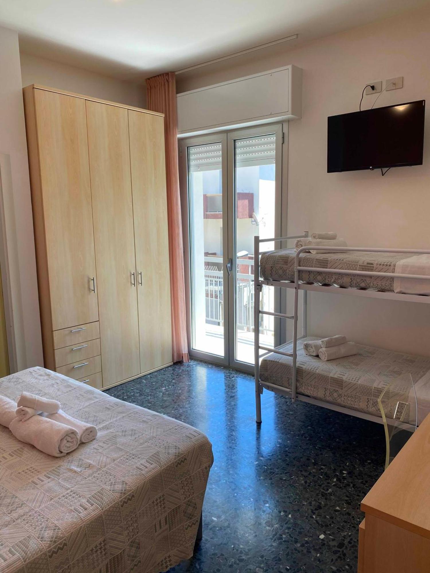 Hotel Loretta Rimini Dış mekan fotoğraf