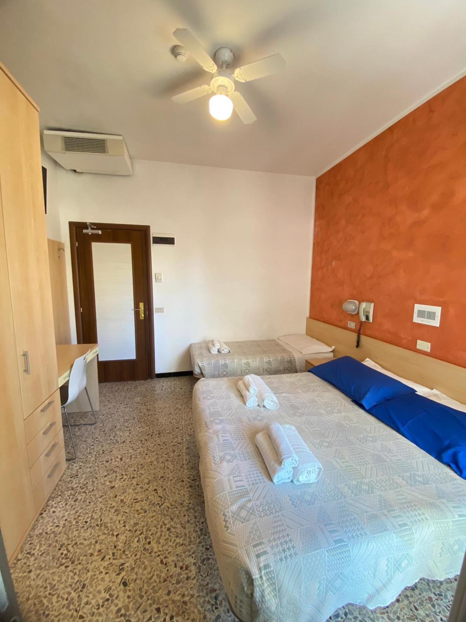 Hotel Loretta Rimini Dış mekan fotoğraf